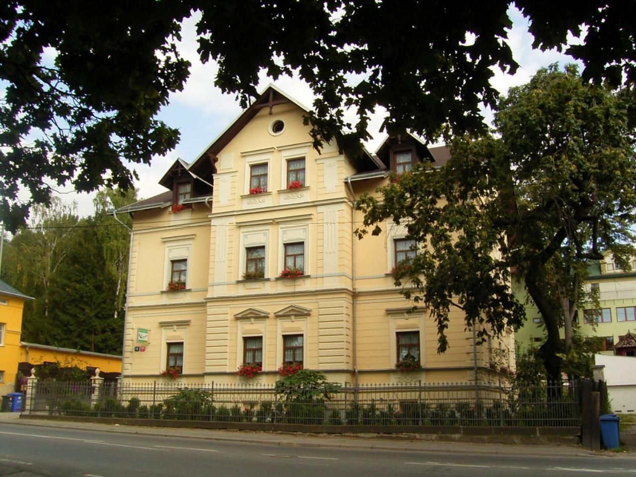Apartmany Jasmin Reichenberg Exterior foto